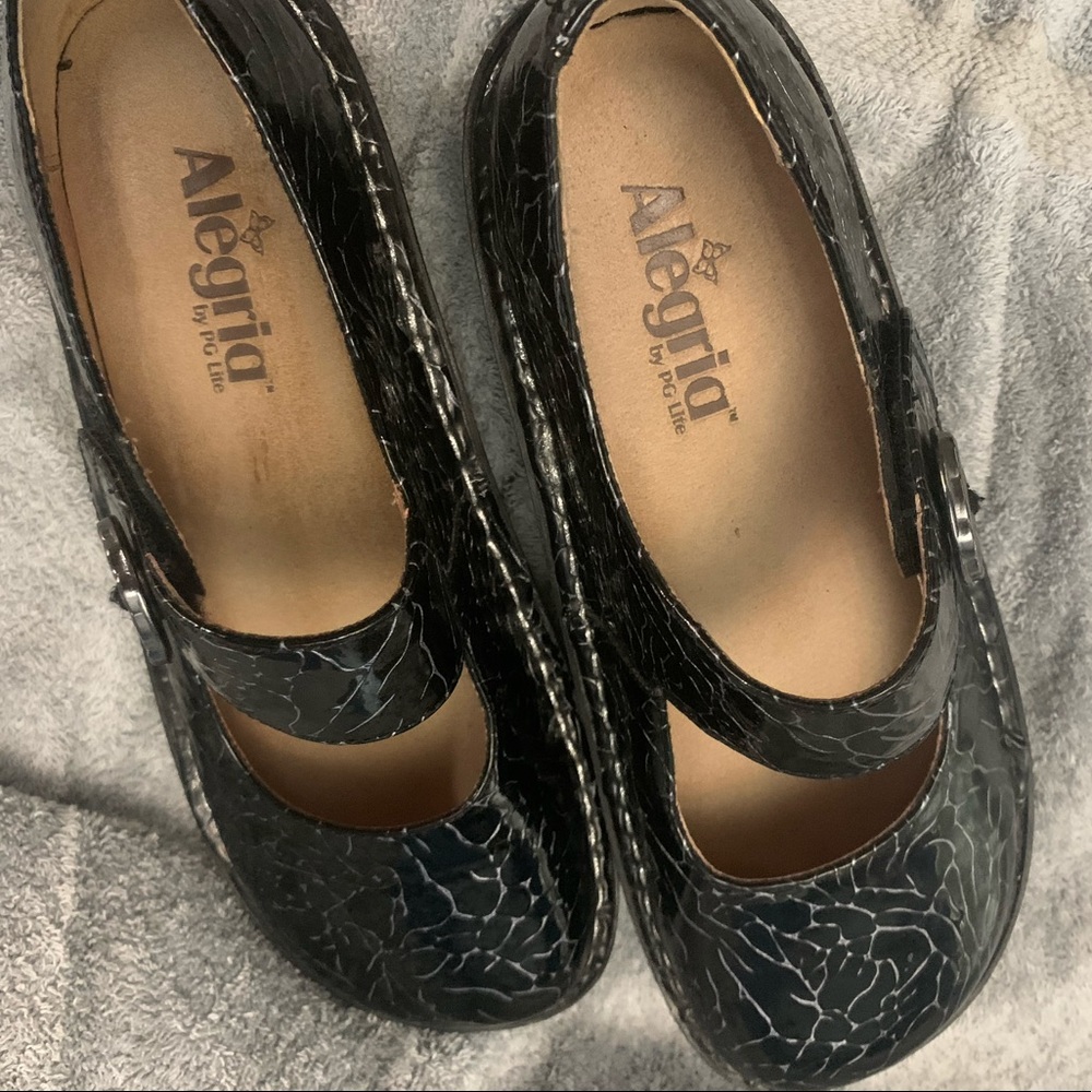 Alegria clogs black crackle size 38 (European).